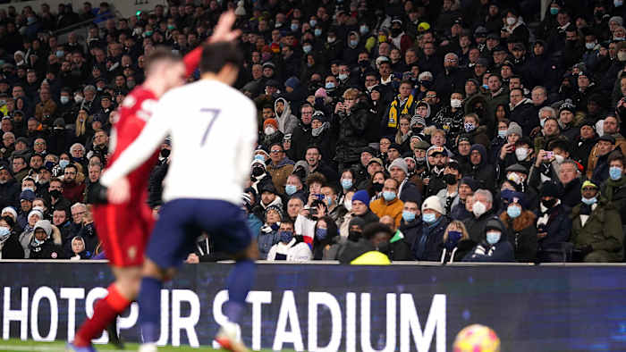 Tottenham and Liverpool play to a draw in the Premier League